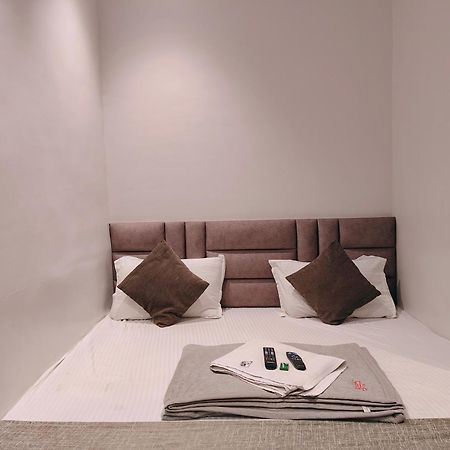 Hotel Pragati Inn Ahmednagar Eksteriør bilde