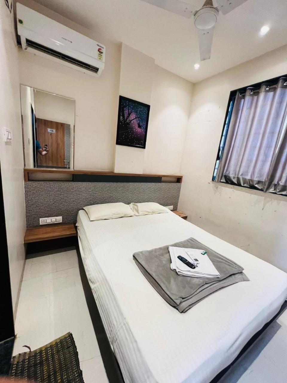 Hotel Pragati Inn Ahmednagar Eksteriør bilde