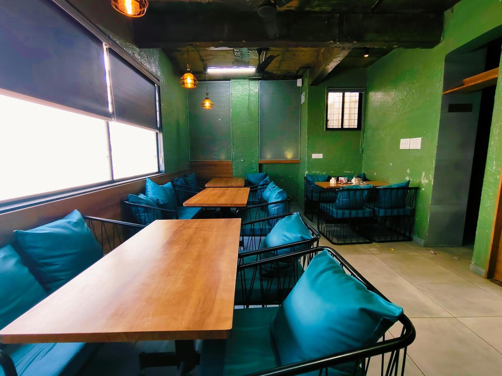 Hotel Pragati Inn Ahmednagar Eksteriør bilde